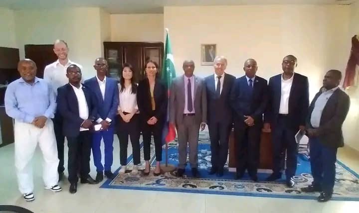 image Des experts de la COI ont eu des échanges avec des autorités du pays